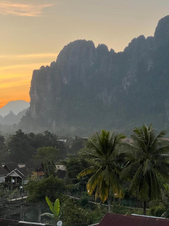 Jasmine Vangvieng Hotel Vang Vieng Exteriör bild