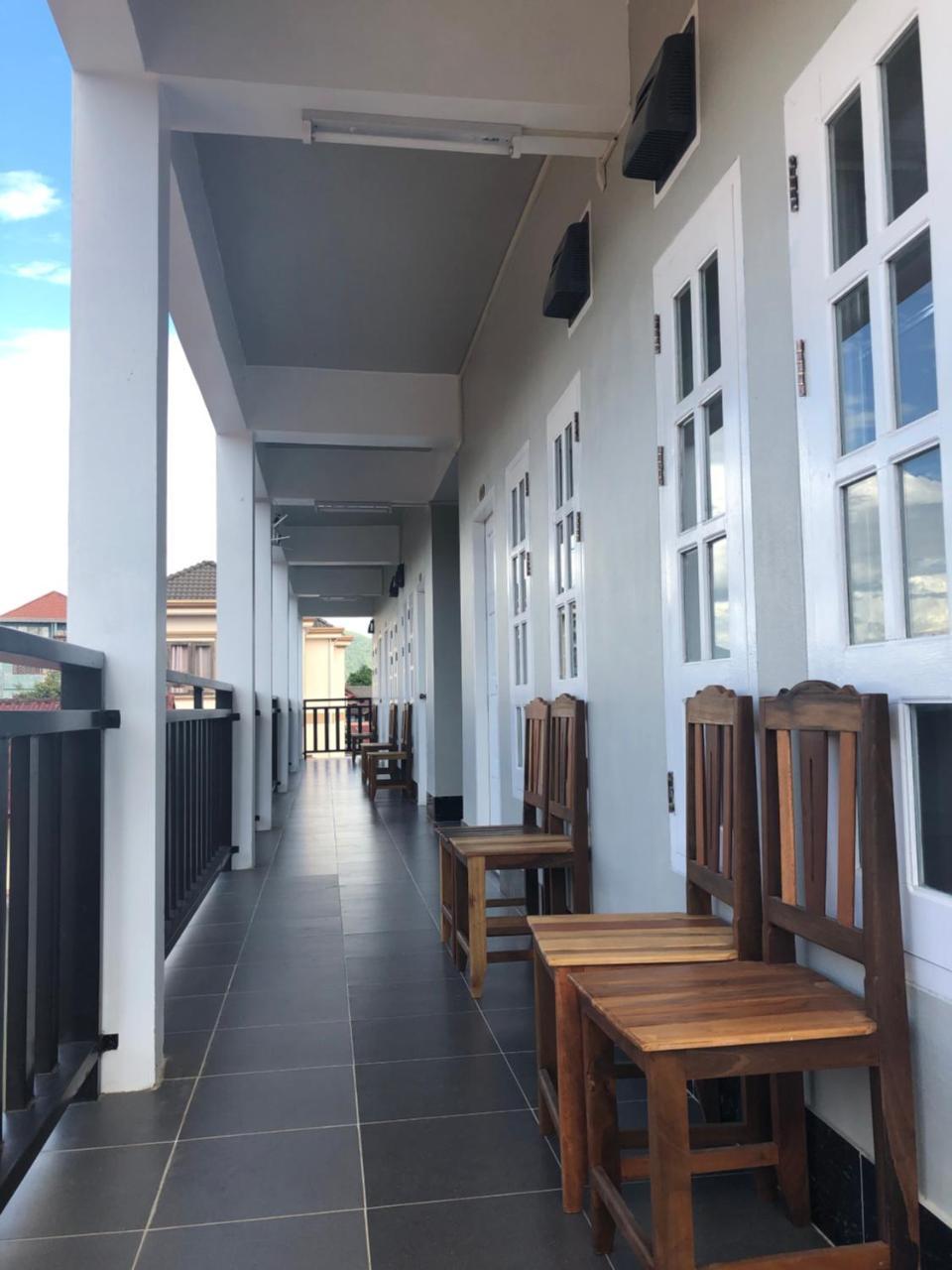 Jasmine Vangvieng Hotel Vang Vieng Exteriör bild